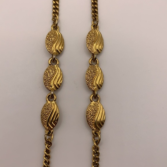 Monet Gold-tone Necklace - Picture 3 of 6
